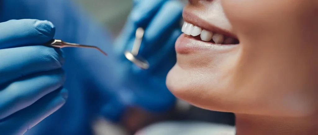 consultation dentiste etrepagny implant dentaire Dentiste à Étrépagny : implants dentaires Cabinet du Château - Dr Simon KOENIG